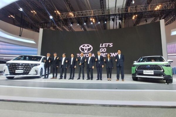 Toyota Astra Motor Hadirkan Kendaraan Ramah Lingkungan
