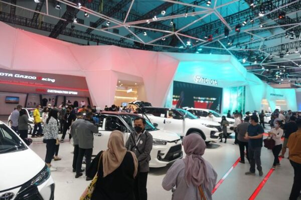 Pasar Mobil Terlaris Indonesia, Toyota Masih Jadi Yang Pertama