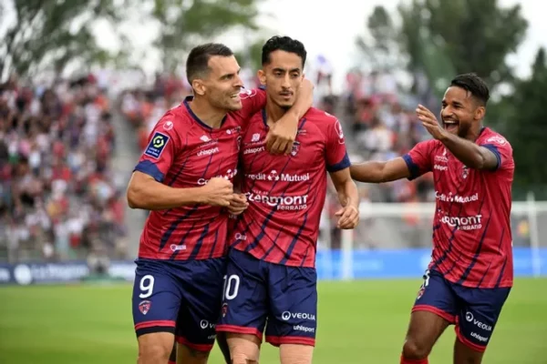 Clermont Foot 63 Pantang Menyerah Adalah Simbol Harga Diri