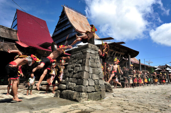 Pulau Nias Memiliki Banyak Keunikan Dan Ciri Khas Menarik