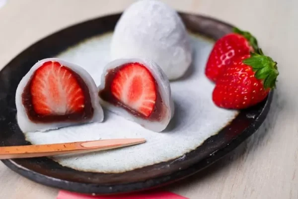 Ichigo Daifuku Dessert Mochi Ala Jepang