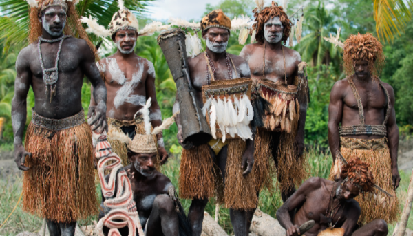 Suku Asmat Mendiami Wilayah Pesisir Barat Daya Pulau Papua