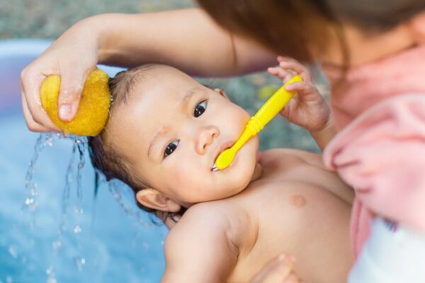 Sikat Gigi Bayi Yang Saat Ini Menjadi Perbicangan