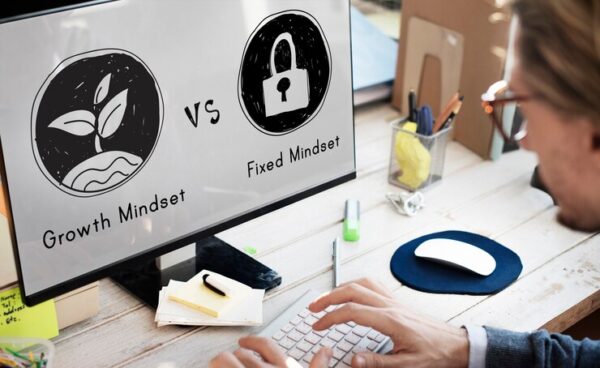 Membedah Perbedaan Growth Mindset Dan Fixed Mindset