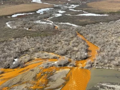 Sungai Alaska Yang Berubah Warna Jadi Oranye Di Sebabkan