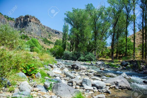 Lembah Sungai Azat : Rumah Bagi Berbagai Spesies Di Armenia