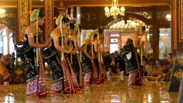 Tarian Bedhaya Keanggunan Dan Spiritualitas Dalam Seni Tari Jawa