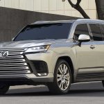 Mobil Lexus LX