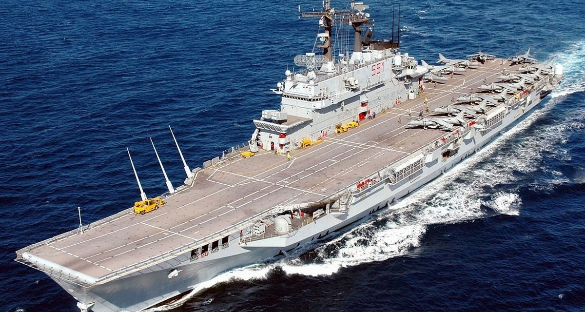 Kapal Induk Giuseppe Garibaldi Mampu Tampung 6 Helikopter