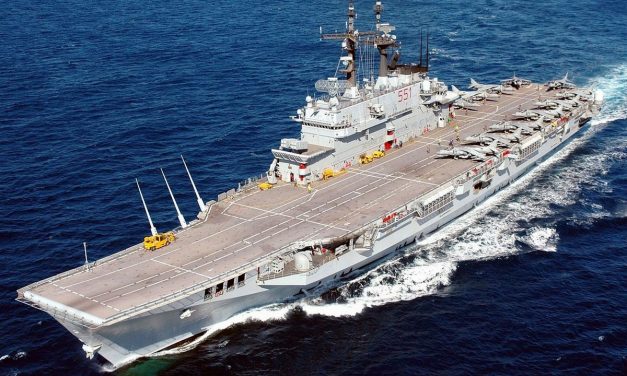 Kapal Induk Giuseppe Garibaldi Mampu Tampung 6 Helikopter