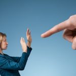 Membangun Ketahanan Mental Perempuan di Era Digital Saat Ini