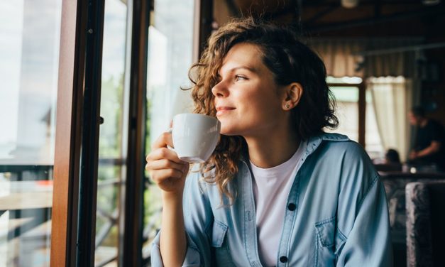 Minum Kopi 2–3 Cangkir Sehari Bisa Bantu Kurangi Stres