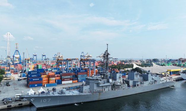 Kapal Perusak Jepang Sambangi Tanjung Priok