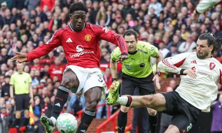 Pertandingan Sengit MU Vs Liverpool, United Menang 3-2