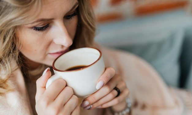Rutin Minum Kopi, Menyehatkan atau Membebani Liver?