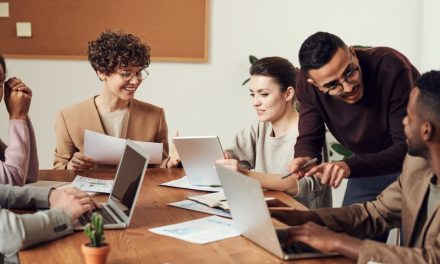 Problem Solving dan Komunikasi, Modal Penting untuk Fresh Graduate
