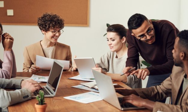 Problem Solving dan Komunikasi, Modal Penting untuk Fresh Graduate