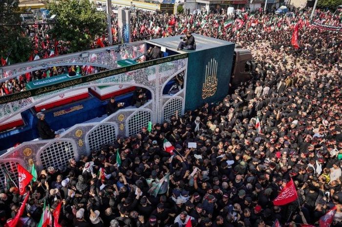 Mengapa AS & Iran Perang Lagi Saat Pemakaman Ali Khamenei?