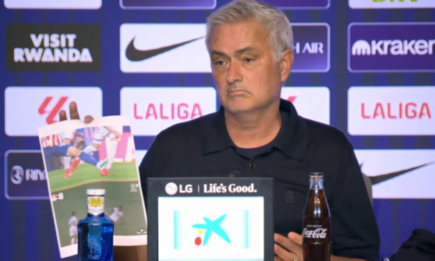 Mourinho Bawa Bukti ke Media, dua Pemain Atletico Layak Kartu