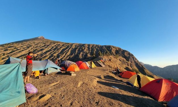 Pendakian Gunung Rinjani Di Batasi, Ini Alasan Pemprov NTB