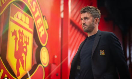 Manchester United Sikat Sabah, Dilema Carrick Jelang Derbi