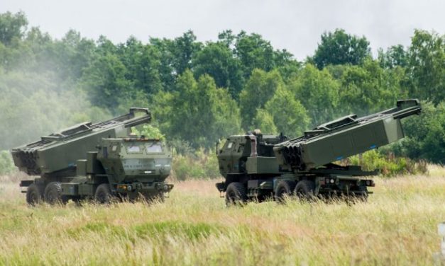 Australia Kerahkan Peluncur Roket HIMARS ke Luar Negeri
